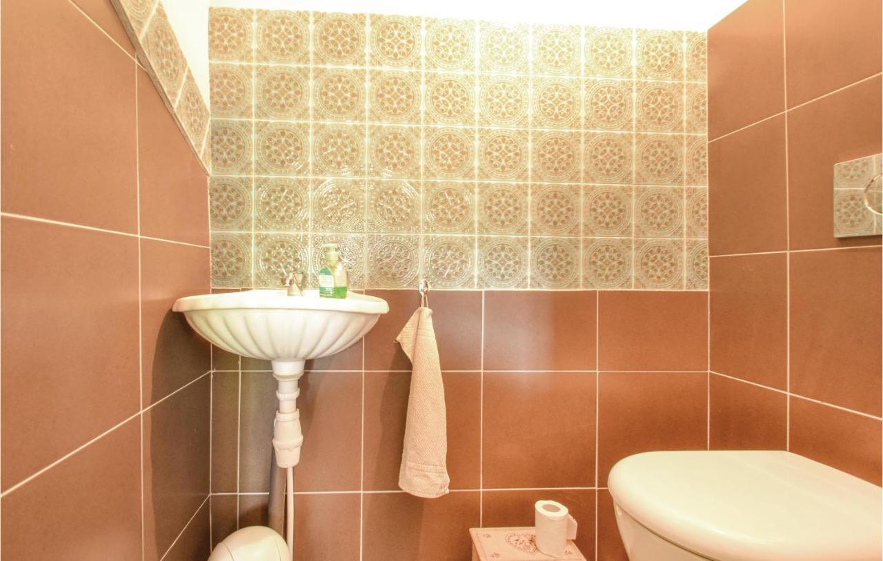 Lovely Home In Charritte De Bas With Wifi Екстер'єр фото
